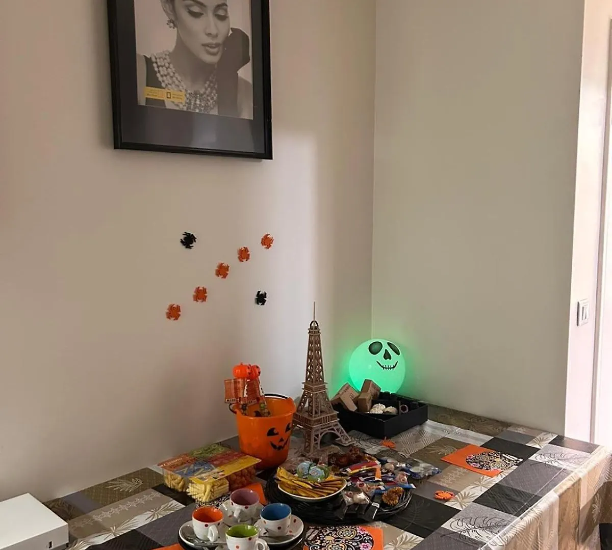 Paris Appartement Luxe Inclus Parking - Quai De La Seine -Opera 15Mins 0*,  Francja